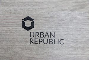 Tisk loga na dřevěných materiálech WER-D4880UV